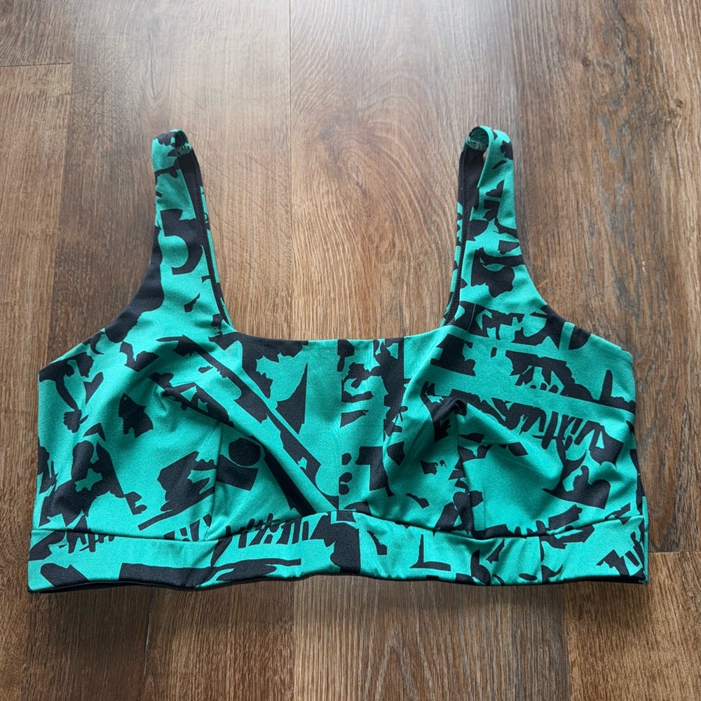 YITTY Teal and Black Patterned Sports Bra